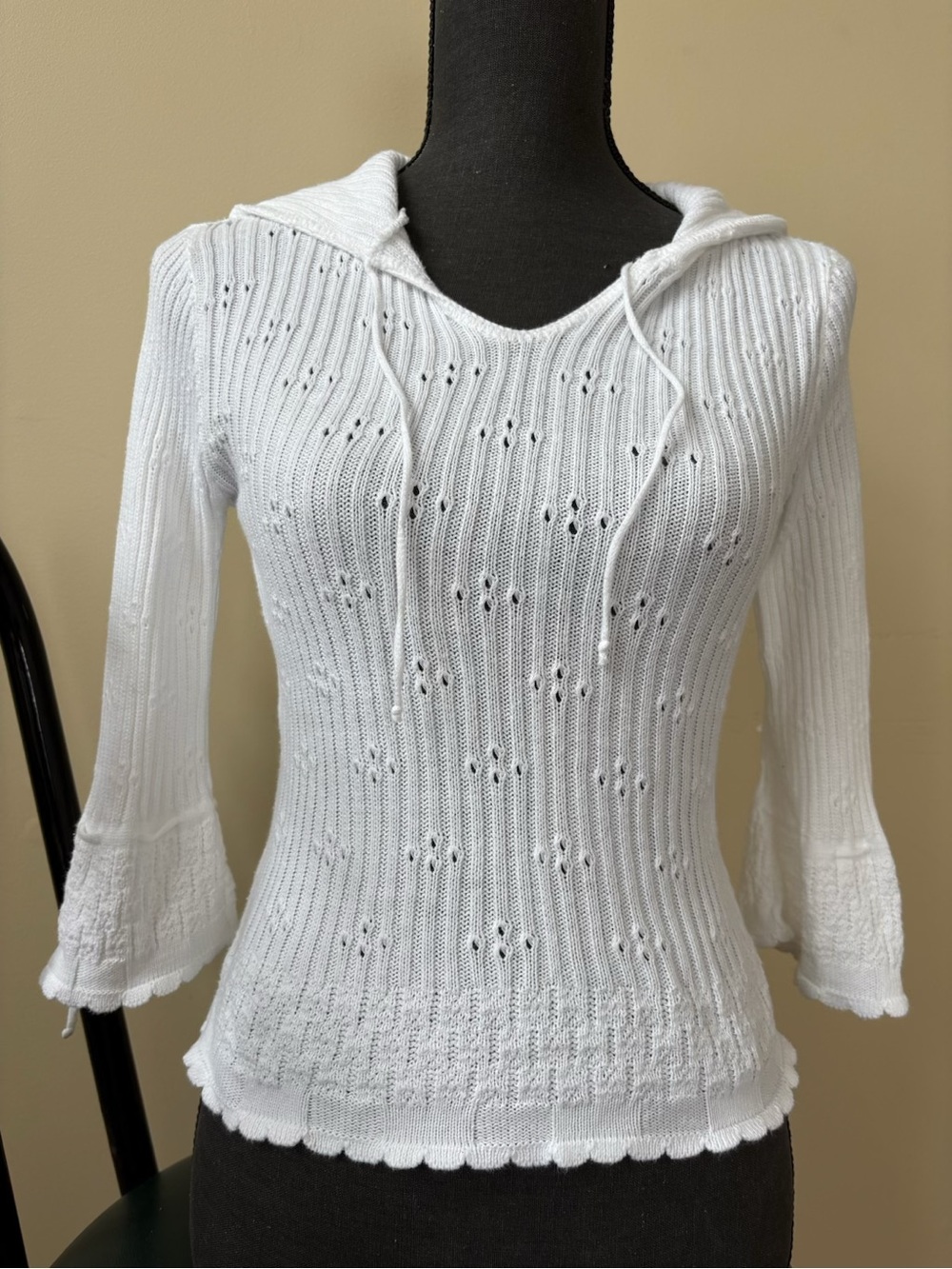 Vintage - Rave Girl - White Hooded Eyelet Knit Top with Drawstring - Picture 6 of 9